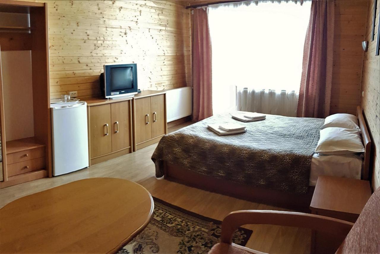 Karpatski Zori Hotel Μπούκοβελ Εξωτερικό φωτογραφία