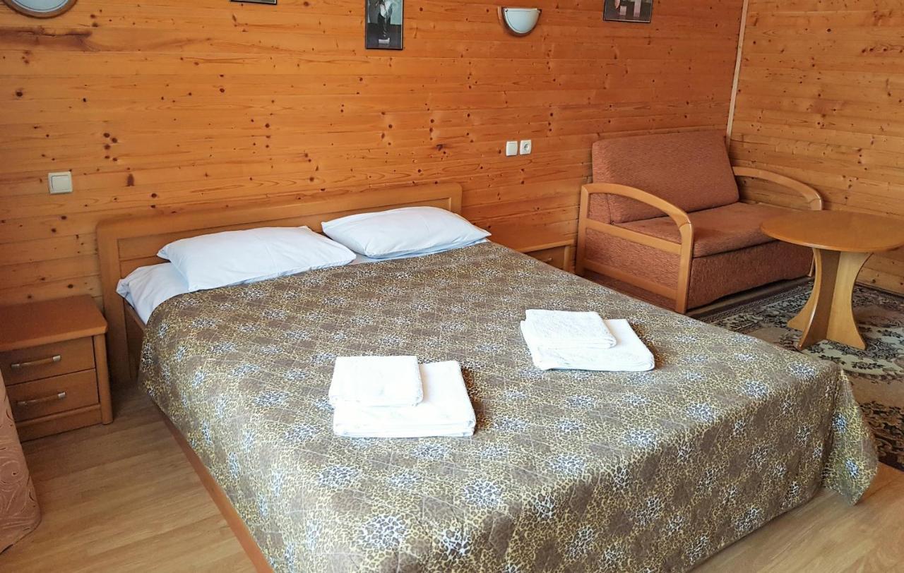 Karpatski Zori Hotel Μπούκοβελ Εξωτερικό φωτογραφία