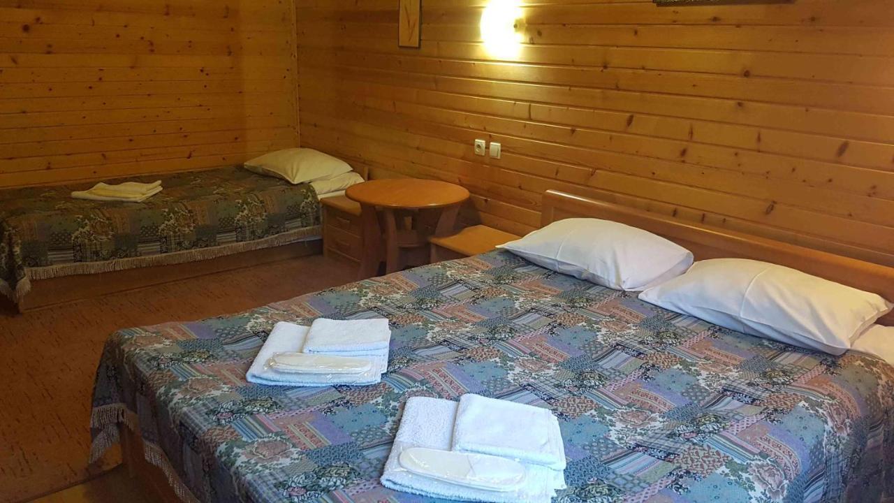 Karpatski Zori Hotel Μπούκοβελ Εξωτερικό φωτογραφία