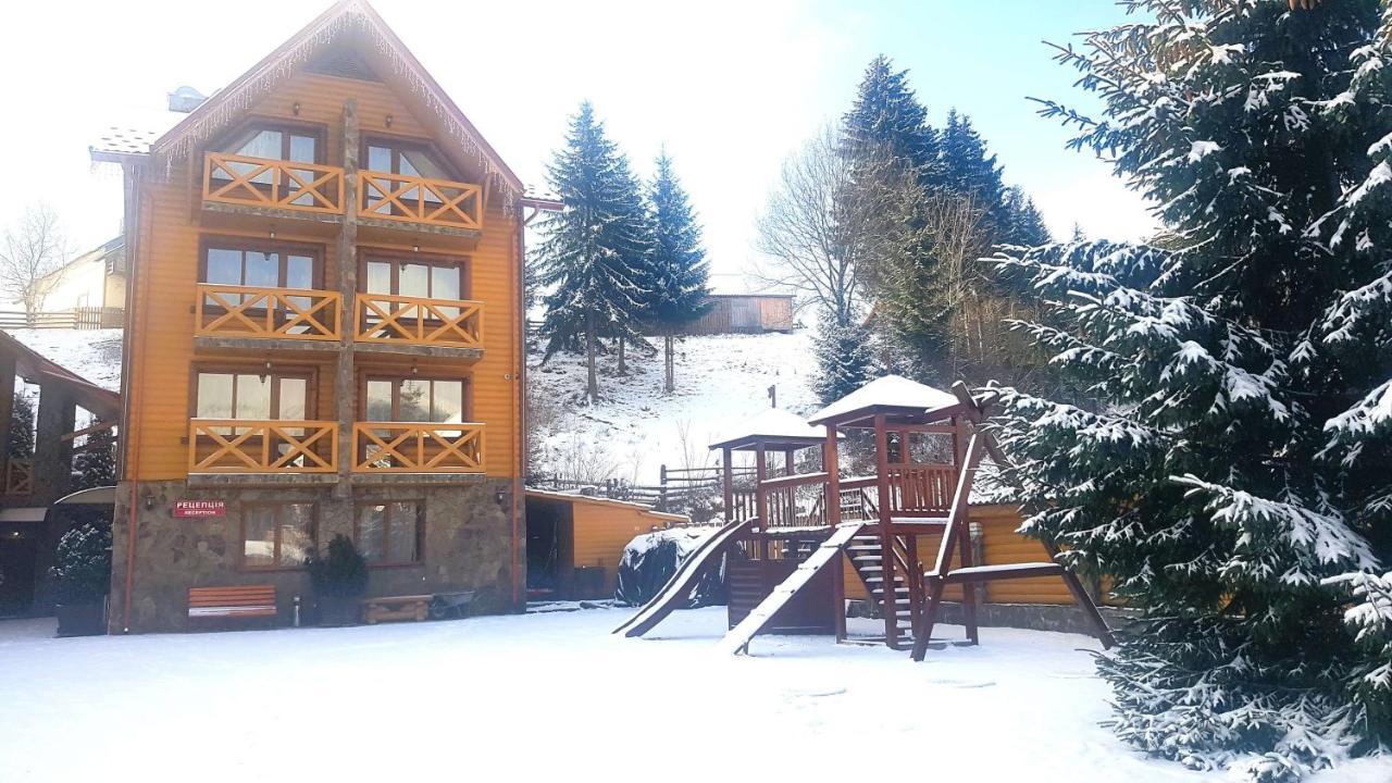Karpatski Zori Hotel Μπούκοβελ Εξωτερικό φωτογραφία