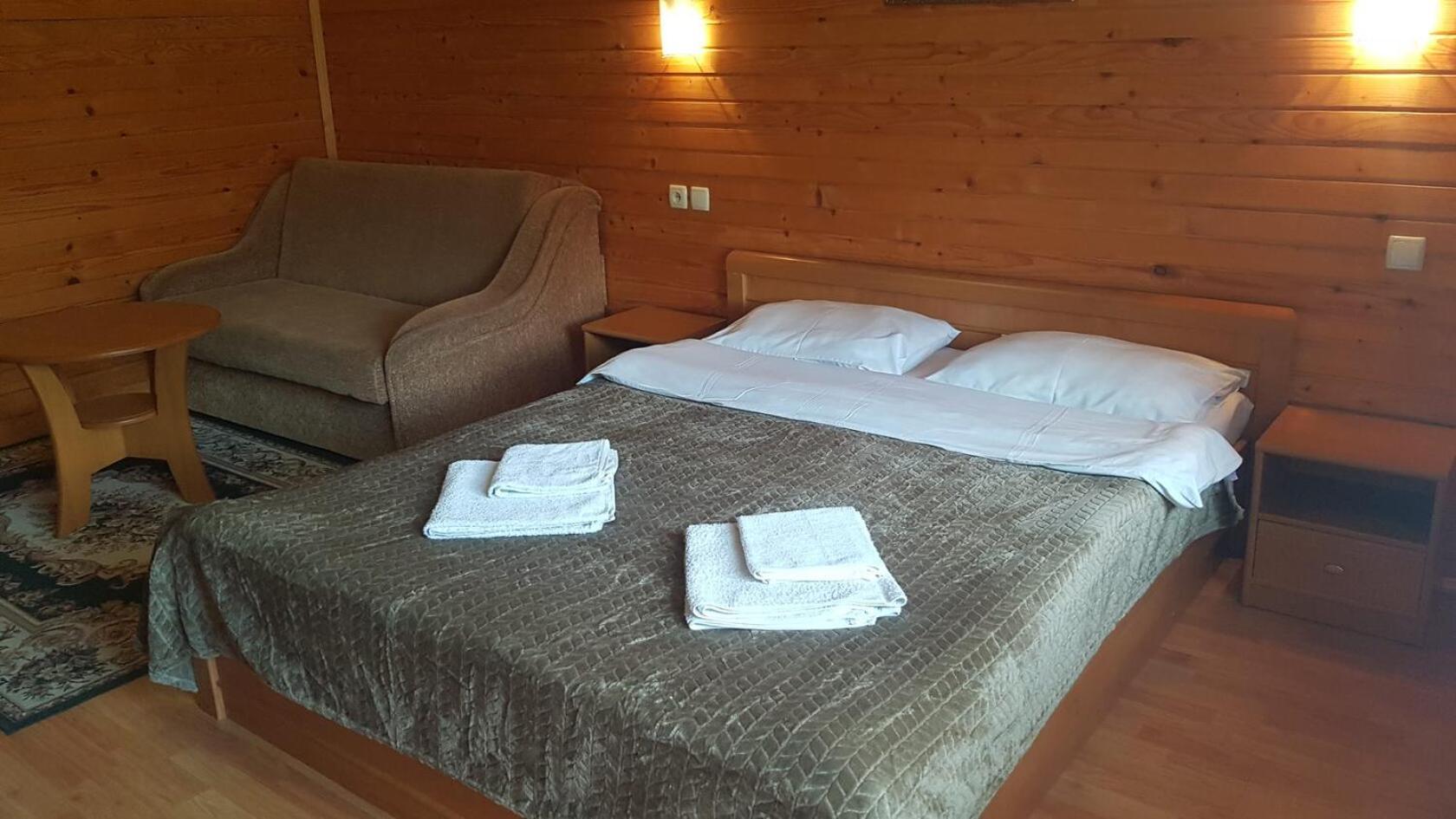 Karpatski Zori Hotel Μπούκοβελ Εξωτερικό φωτογραφία